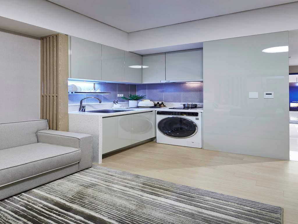 Golden Tulip Airport Hotel