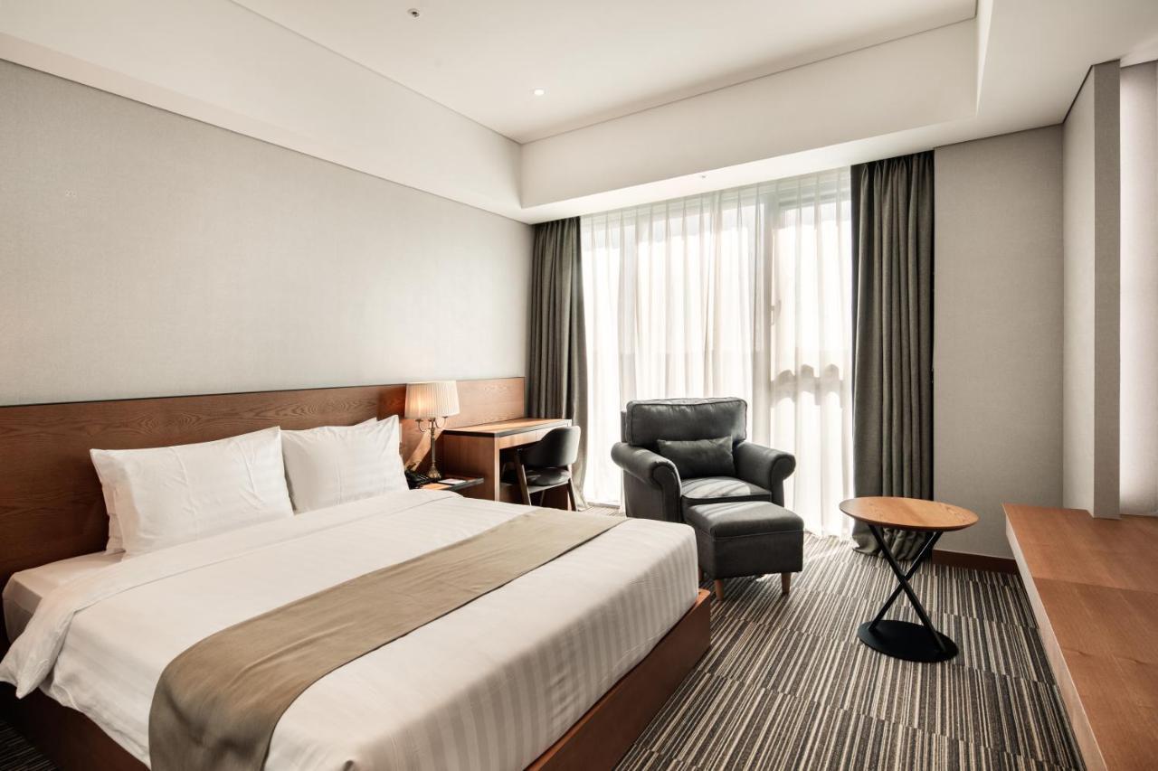 Golden Tulip Airport Hotel Incheon